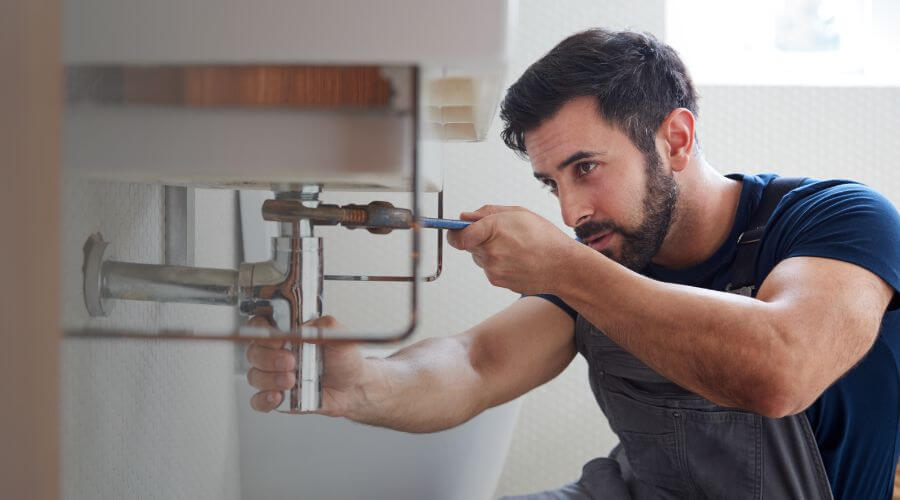Expert burst pipe repair services in McFall, MO